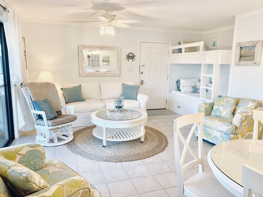 Steps To 30a & Beach With All The Comfort Of Home Including A Washer & Dryer! - Watercolor, FL