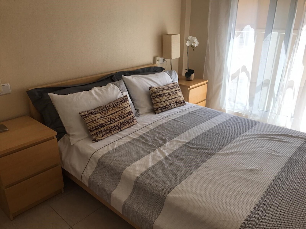 Luxury Appointed 2 Bedroom Apartment With Wifi - Los Alcázares