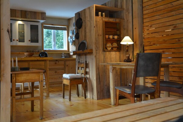 Chalet Sean, Peaceful Retreat On Beautiful Mountain Brook And Walk To River.. - Sutton