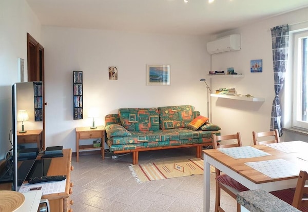 Holiday Apartment Varazze For 3 - 4 Persons With 1 Bedroom - Holiday Apartment In A Villa - Varazze