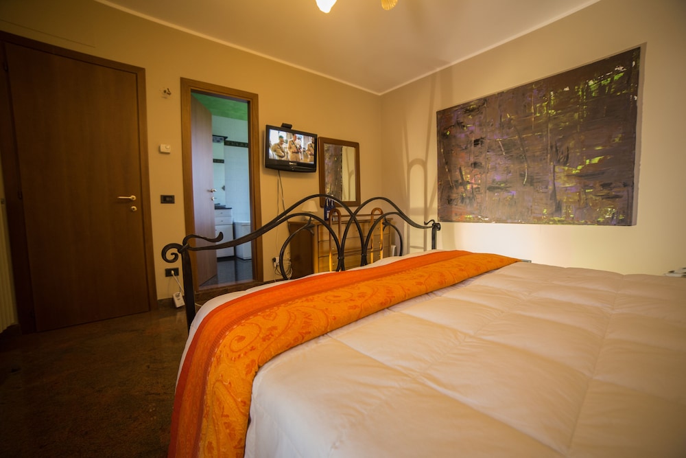 Villa Ivana - 3 Bedrooms - 3 Bathrooms - 6 Beds - - Desenzano del Garda