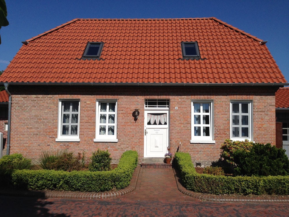 Large 100 Sqm Child-friendly Holiday Home And Its Own 1000 Sqm Garden - Wilhelmshaven