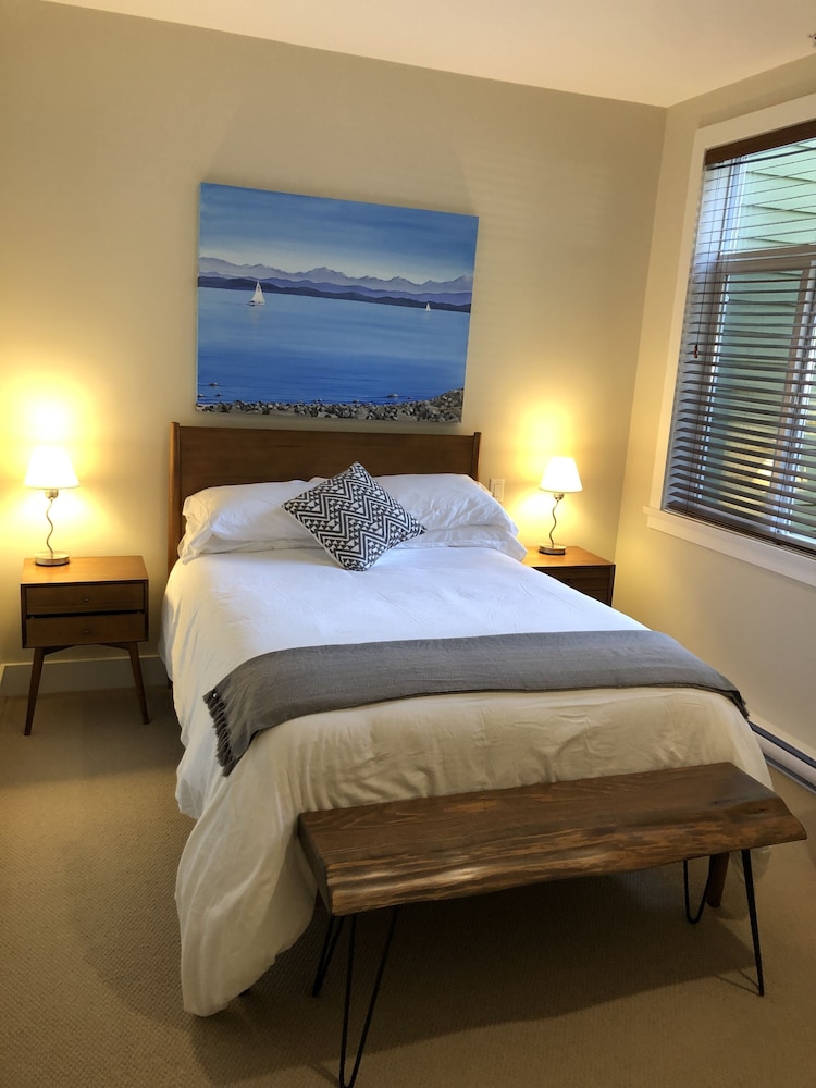 Relax & Refresh In Luxury At Rathtrevor Beach Retreat! - Vancouver Island