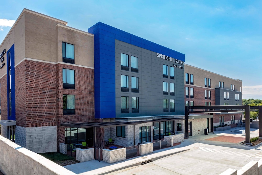 SpringHill Suites by Marriott Kansas City Plaza - Mission