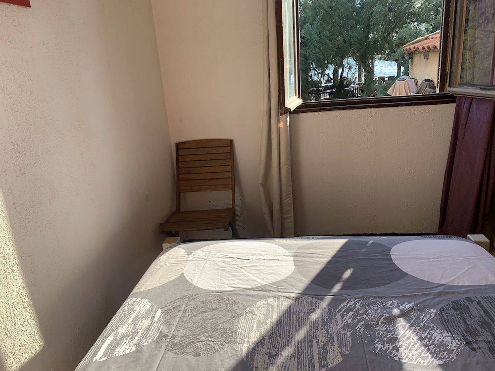 Appartement ( 7 ) Personnes Avec Terrasse Sur La Plage De Farinole - Plage Farinole