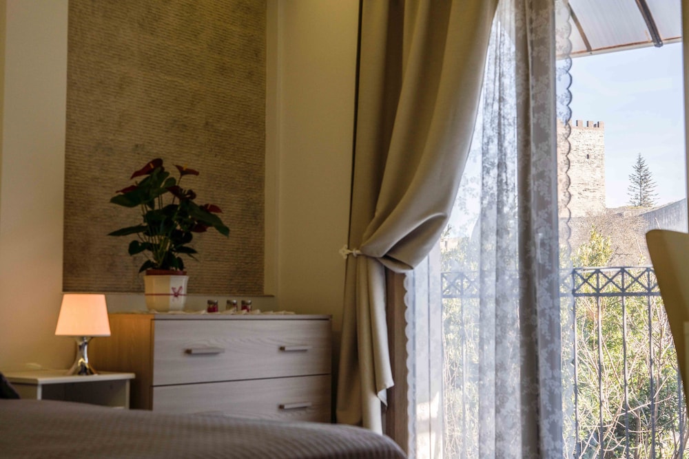 Rocca Di Cerere Self Check-in Apartments - 恩納