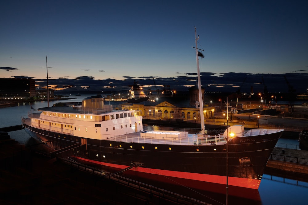 Fingal - A Luxury Floating Hotel - Leith