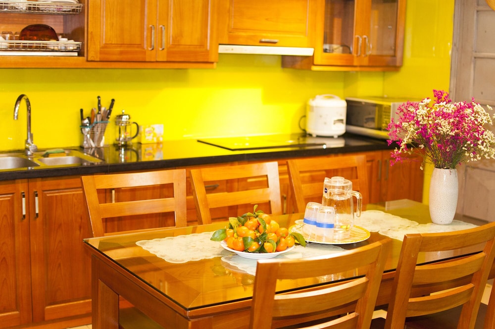 3br Lakeside & Spacious Modern Fully-furnitured House, Steps To Old Quarter - Hanoi