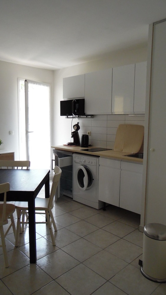 Nice Studio Well Located With Terrace - Le Cannet