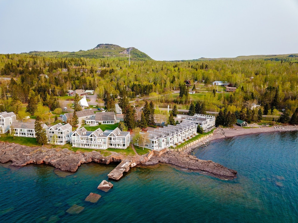 Bluefin Bay On Lake Superior - Grand Portage National Monument
