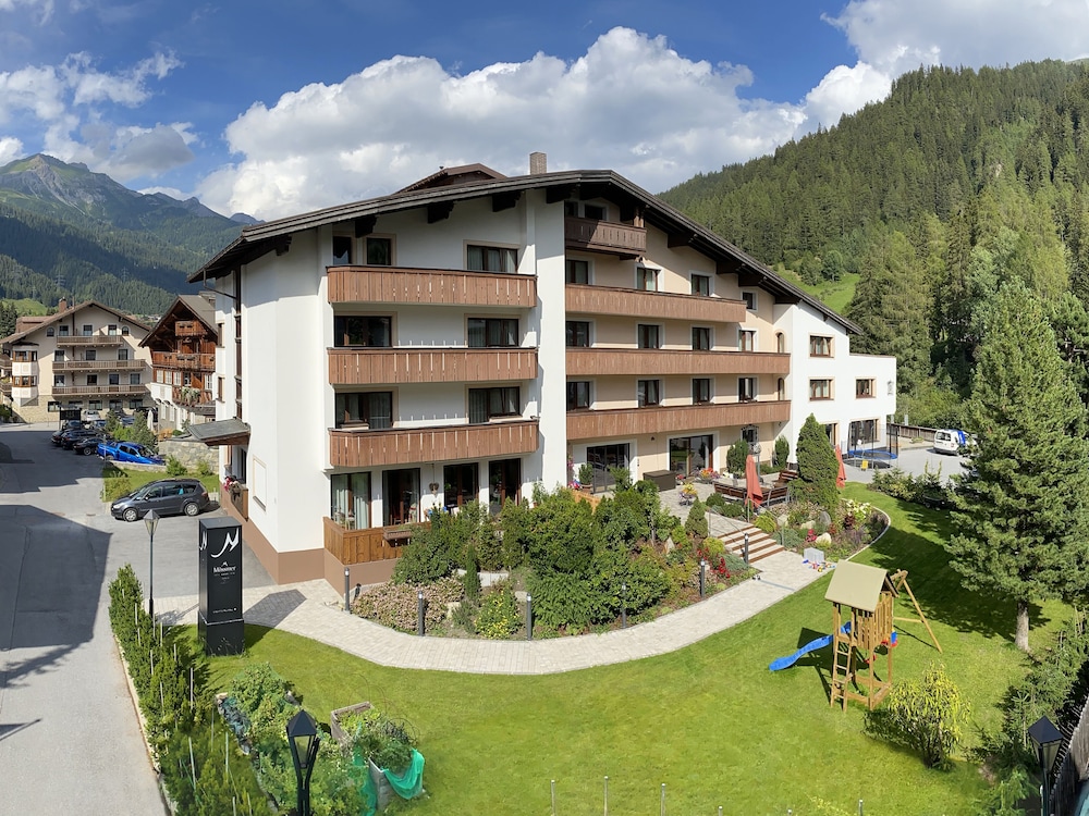Hotel Garni Mössmer - St Anton am Arlberg