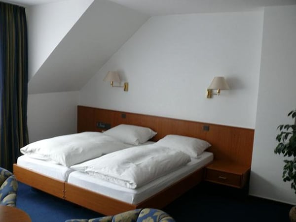 Double Room, Shower, Toilet - Am Boltentor, Hotel Garni - Hinte
