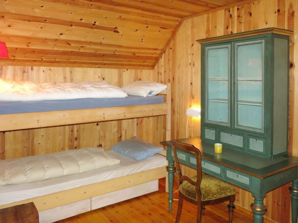 Vacation Home Moebu (Soo040) In Mykland - 8 Persons, 4 Bedrooms - 挪威