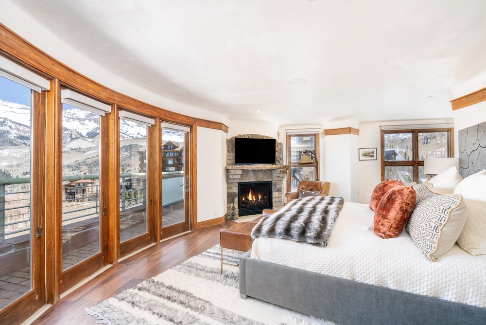 Beautiful  Ski-in/ski-out Peaks Penthouse In Mountain Village With Spectacular Views - Telluride