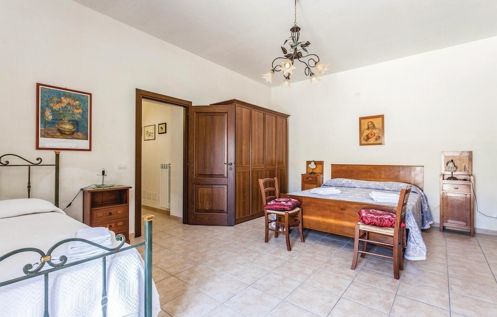 Zirka 12 Kilometer Von Rosolini Entfernt Erwartet Sie Dieses Renovierte, Hübsche Ferienhaus Mit Einf - Ispica