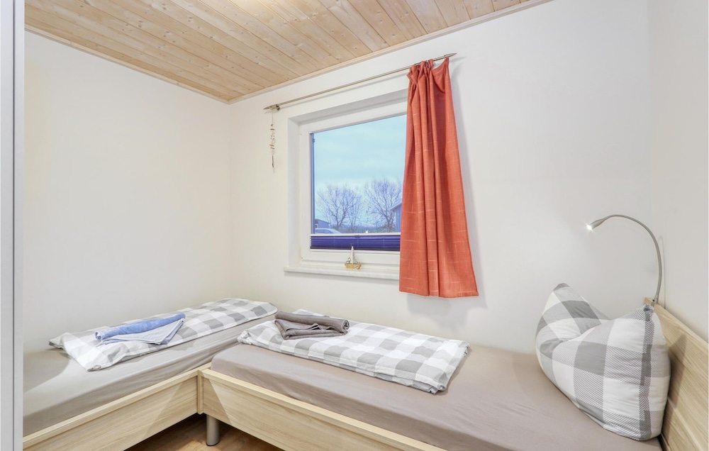 2 Schlafzimmer Unterkunft In Altefähr/rügen - Altefähr