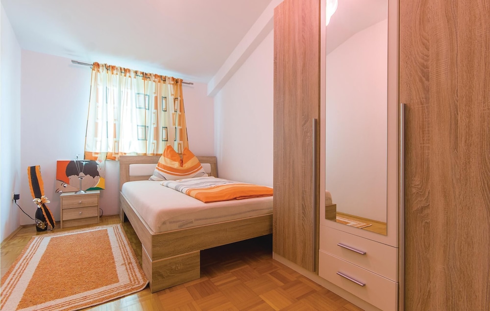 Spend A Pleasant Vacation In These Stylishly Furnished Apartments. - Fažana