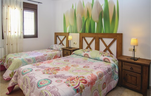 5 Bedroom Accommodation In Sayalonga - Cómpeta