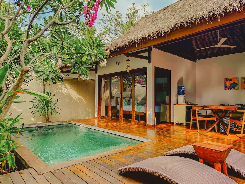 Aishwarya Villa With Private Pool - Gili Islands