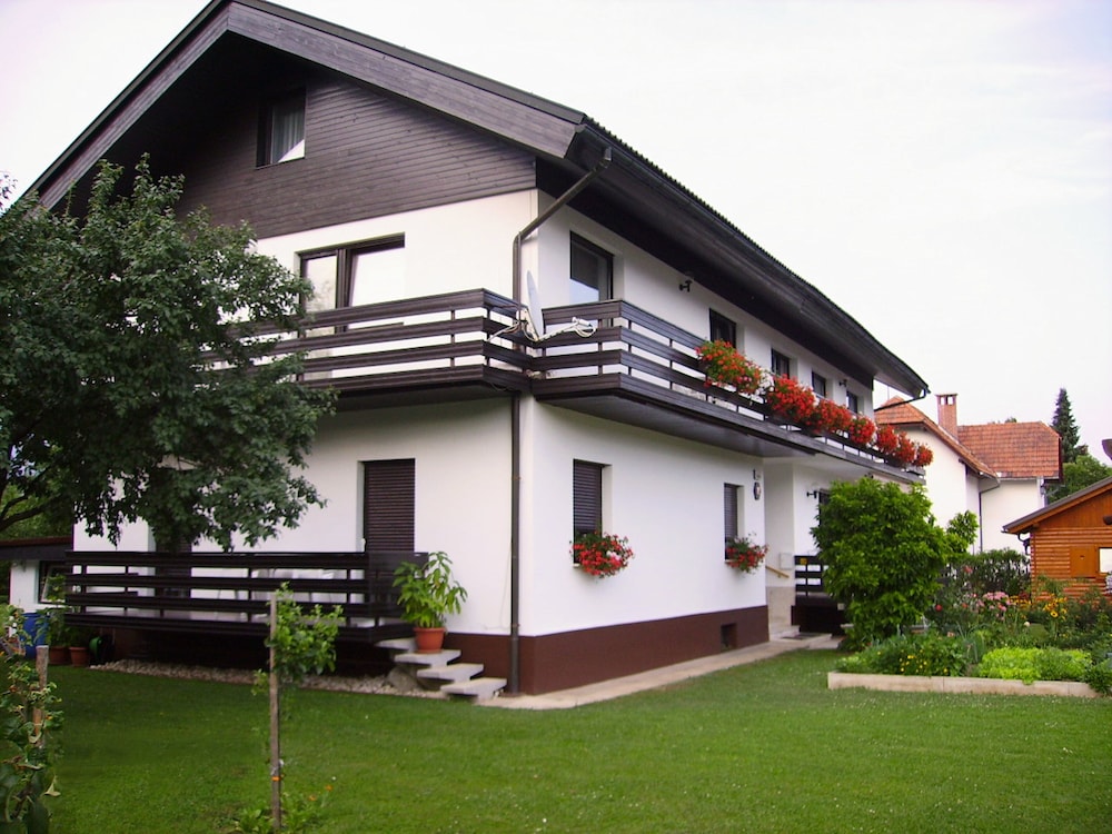 Precioso Apartamento Tipo Loft Con Vistas Al Castillo Y Aire Acondicionado En Bled - Bled