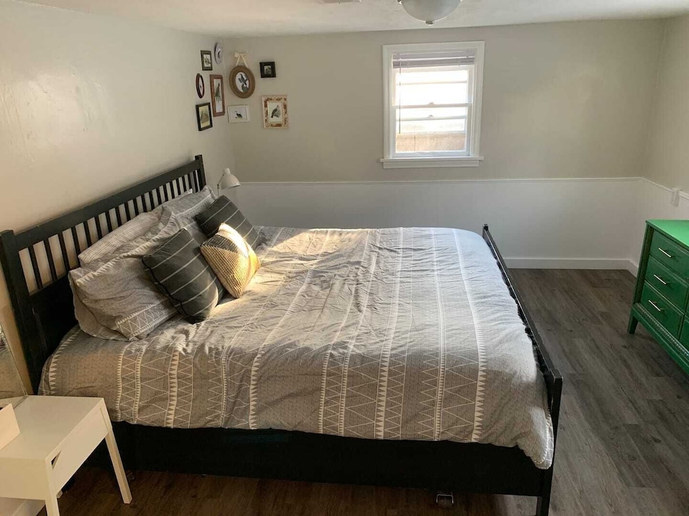 Clean And Cozy Cottage Apartment In The Heart Of Logan - Logan, UT