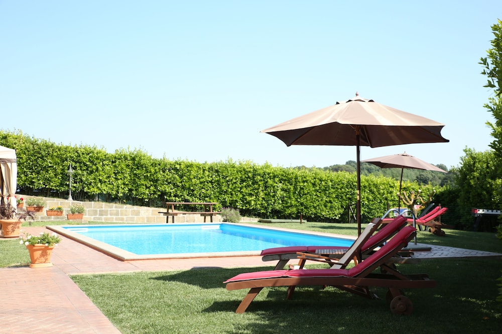Gezellige 4-slaapkamer Villa (3 + 1 Suite) 200 Sq Mt, Prive Zwembad / 1.5 Mijl Aan Bracciano - Bracciano