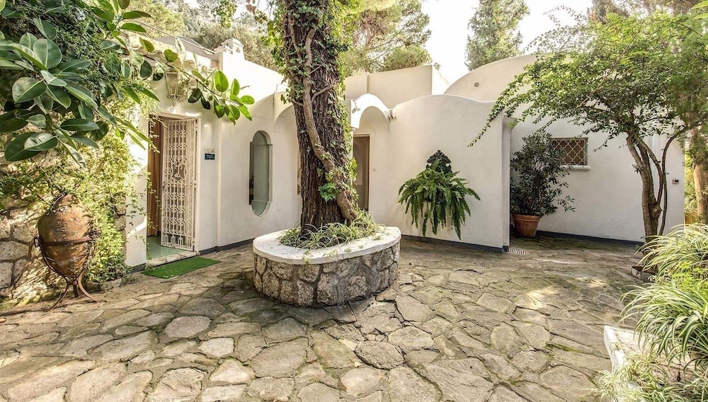 Villa In Capri With 5 Bedrooms Sleeps 10 - 卡普里