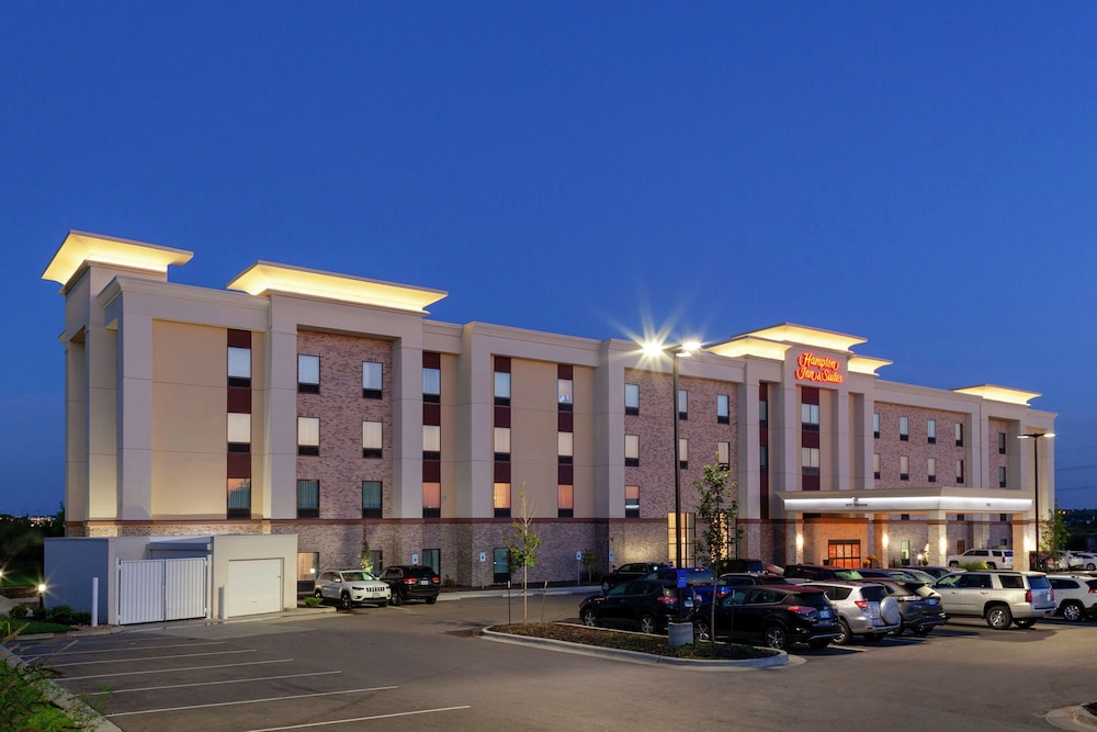 Hampton Inn & Suites Overland Park South - Olathe, KS