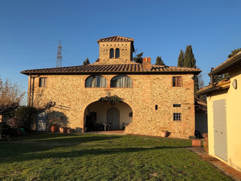 La Loggia - Characteristic Apartment In A Tuscan Farmhouse - Tuscany