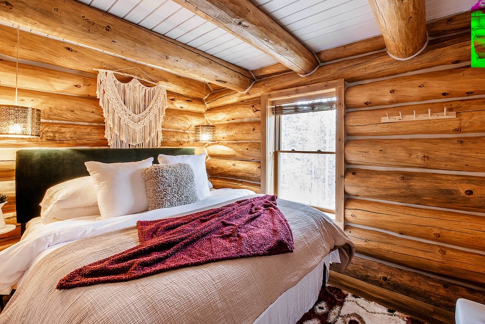 Stunning Log Cabin with Sauna and Sleeping Loft! - Fairplay