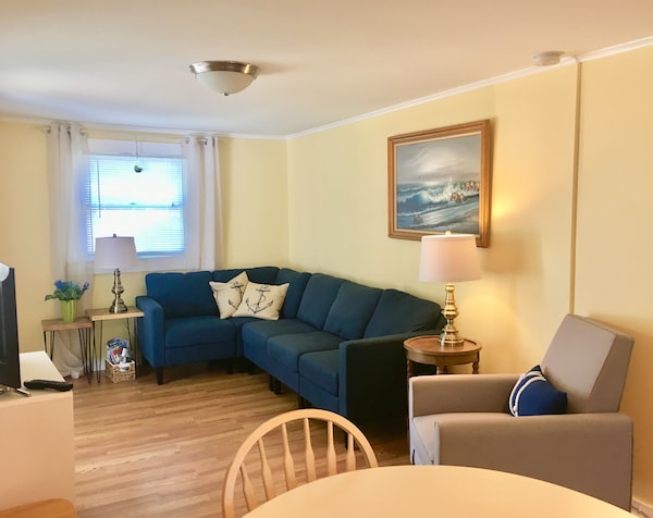 Walk To Private Beach - Kayak - Central A/c -  Club Optional - Falmouth, MA