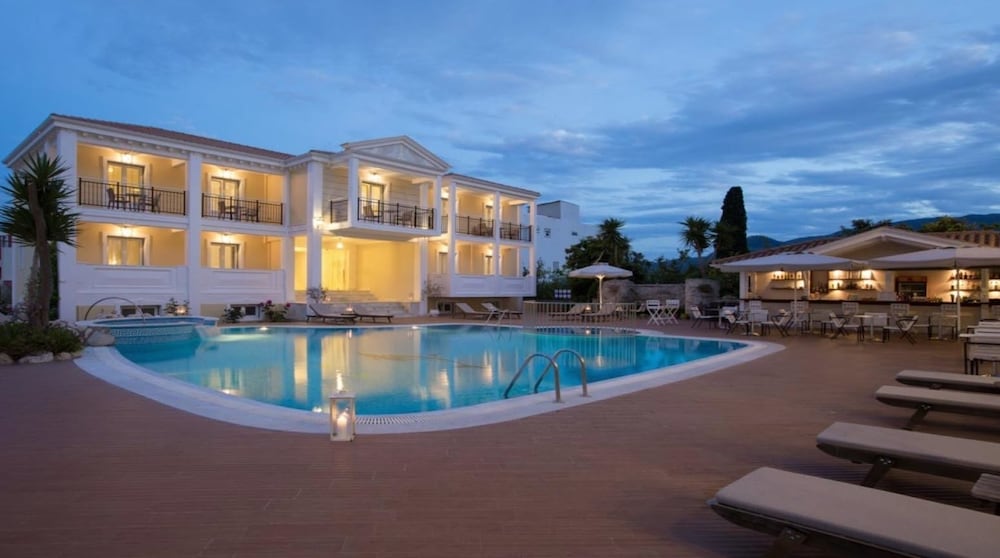 Adria Luxury Apartments - Lefkada