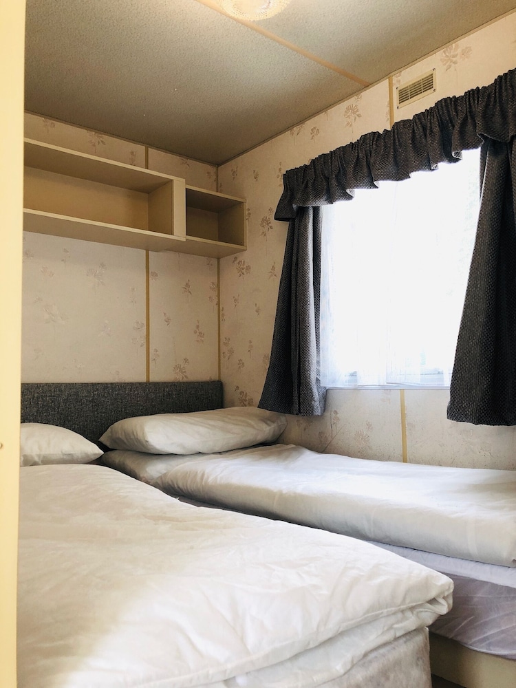 Two Bed Static Caravan.  Beautiful 10 Min Walk To Centre Of Lynton - 데번