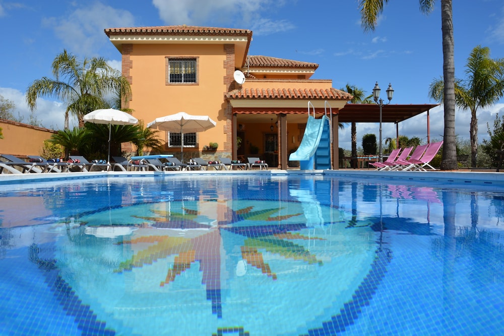 Villa Mit Grossem Pool Mit Klimaanlage (14x8), In Der Nähe Der Strände Und Golf Wifi Und Bbk - Benalmádena