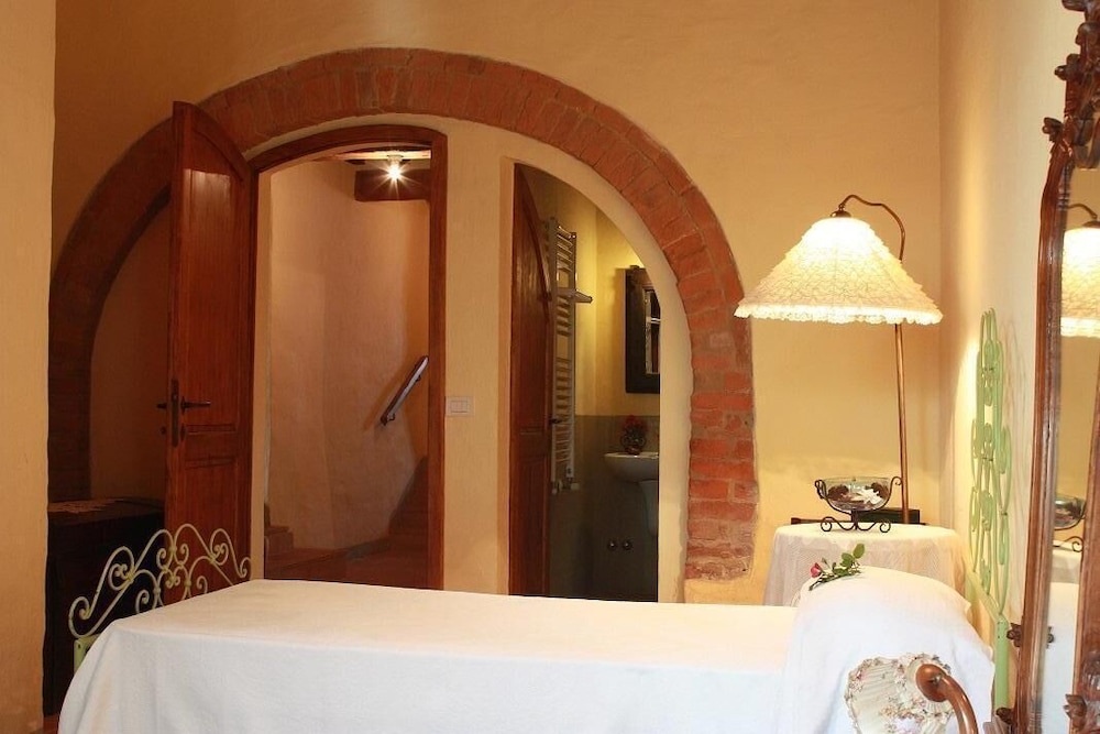Wonderful Apartment In Tuscany  Near Siena - Montalcino
