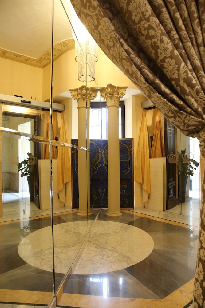 Hotel Art Resort Galleria Umberto - Naples