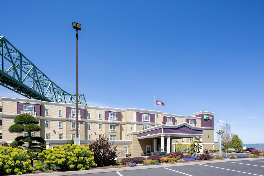 Holiday Inn Express Hotel & Suites Astoria, an IHG Hotel - Warrenton, OR