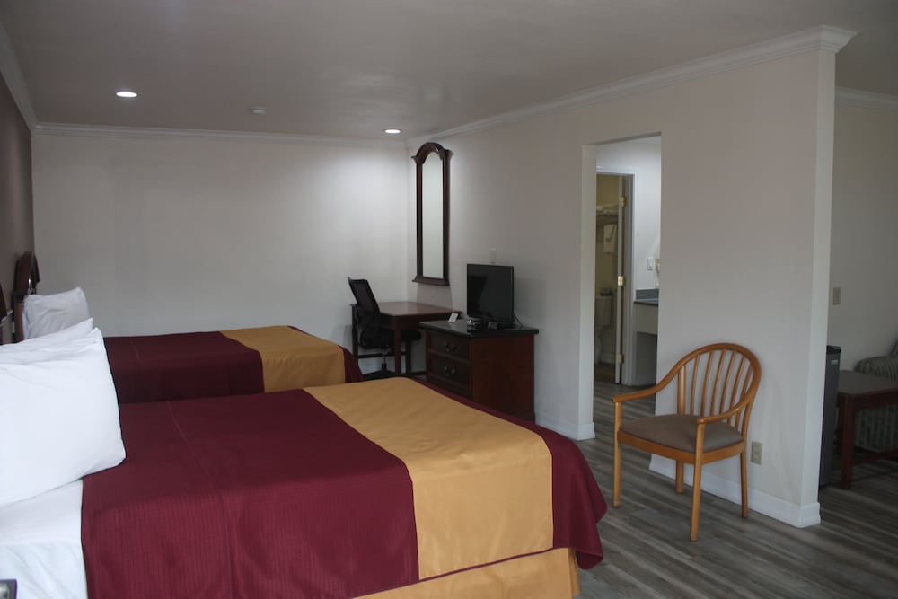 Value Inn & Suites - Shasta, CA