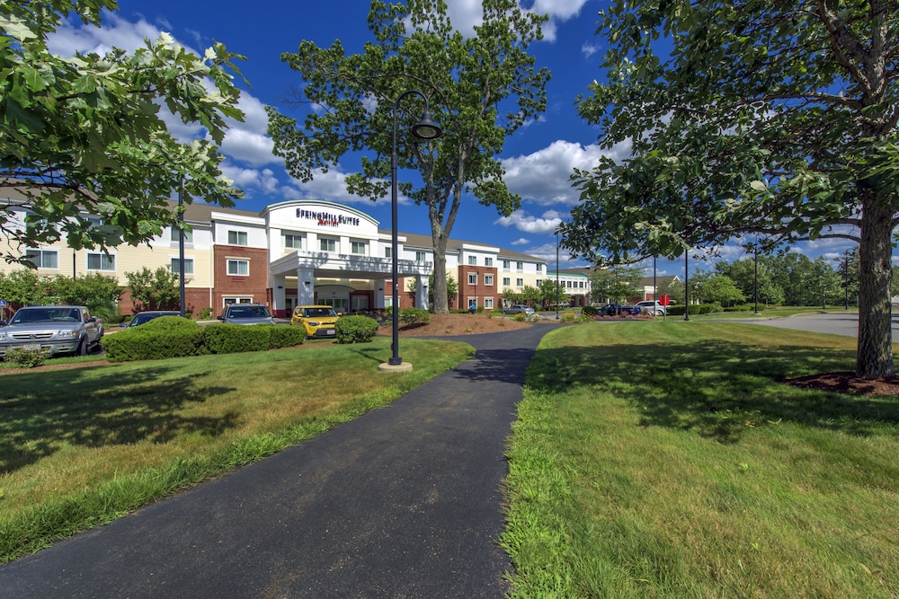 Springhill Suites By Marriott Boston Devens Common Center - Nashoba Valley Winery, Distillery, Brewery and Restaurant