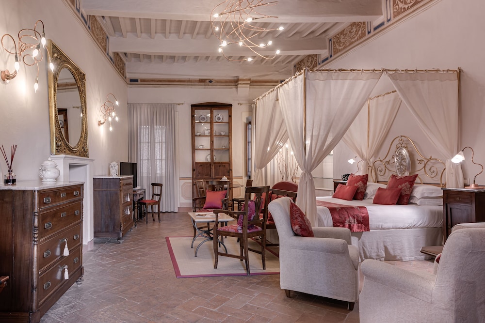 Hotel Palazzo Del Capitano Wellness & Relais - Luxury Borgo Capitano Collection - San Quirico d'Orcia
