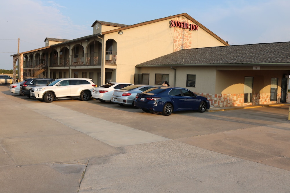 Sanger Inn - Denton, TX