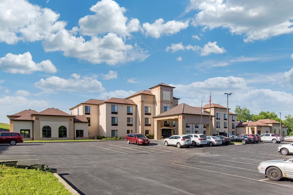 Comfort Inn & Suites Milford / Cooperstown - Cooperstown, NY