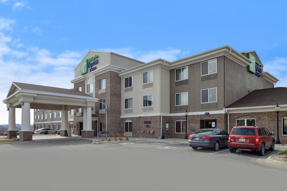 Holiday Inn Express Hotel & Suites Omaha West, An Ihg Hotel - Omaha, NE