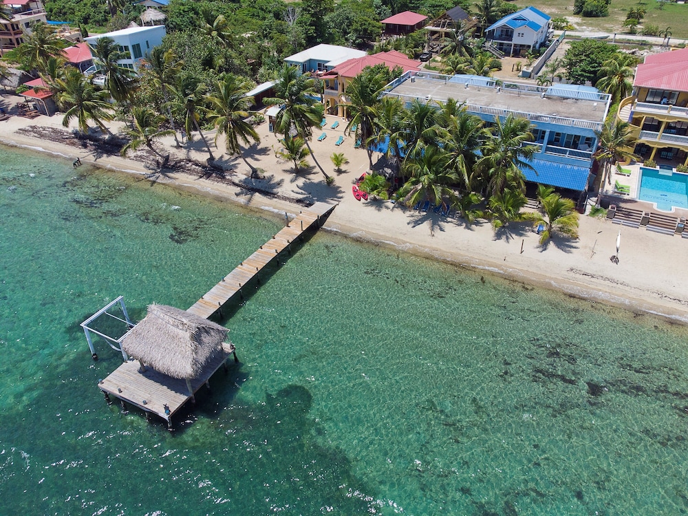 Parrot Cove Lodge - Belice