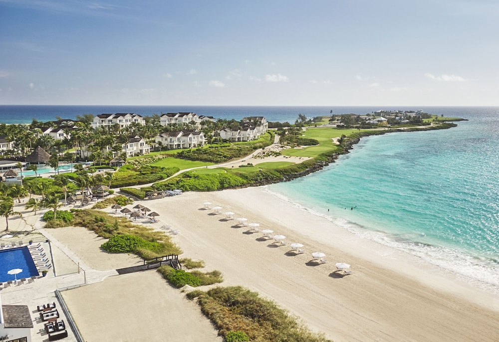 Luxury 3-bedroom Residence With Resort Amenities - The Bahamas