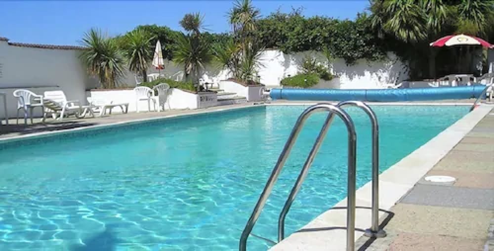 Pine Lodge Guest House - Newquay