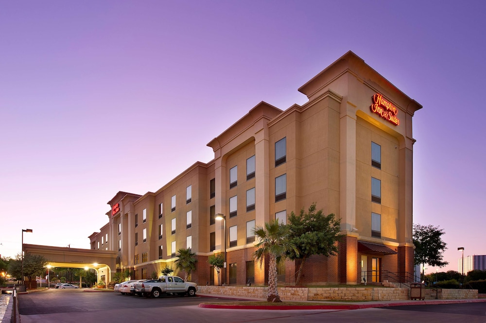 Hampton Inn & Suites San Antonio-airport - Alamo Heights, TX