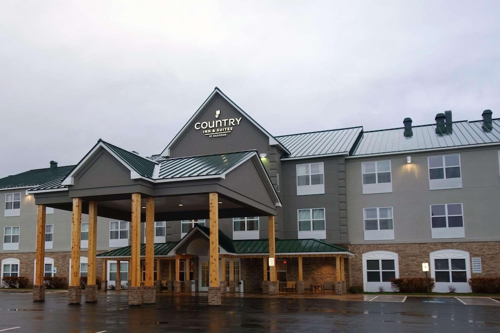 Country Inn & Suites By Radisson, Houghton, Mi - Michigan