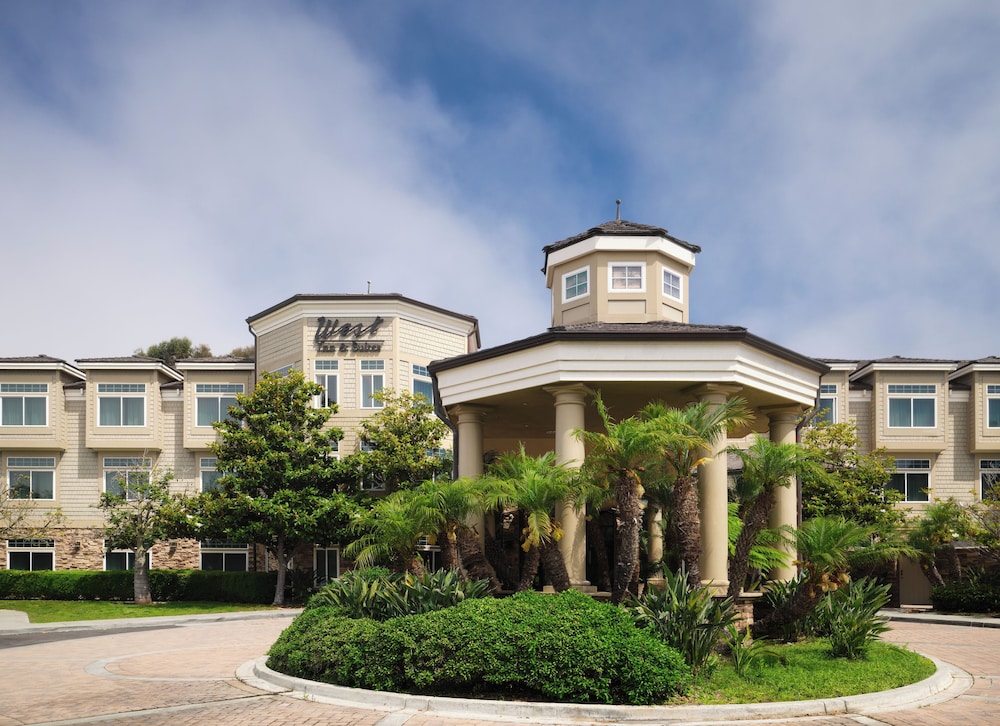 West Inn & Suites - Oceanside, CA