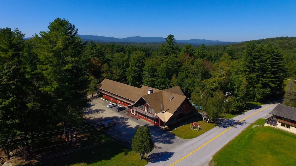 The Upper Pass Lodge At Magic Mountain - Vermont